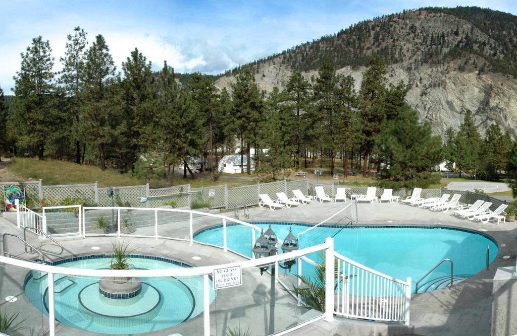 Kumsheen Rafting Resort Lytton Εξωτερικό φωτογραφία